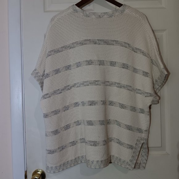 Vince Speckle Stitch Popover Textured Sweater Ivory and Gray XS/S - Picture 3 of 7